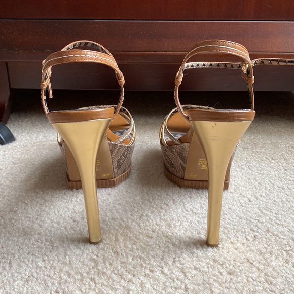 Jessica Simpson heels - Picture 3 of 4
